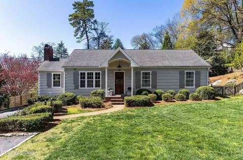 1007 SW Southgate Rd, Knoxville, TN 37919