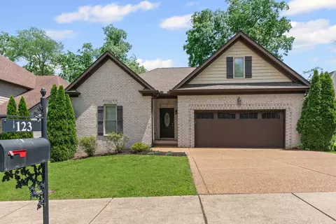 123 Otter Glenn Dr, Hendersonville, TN 37075