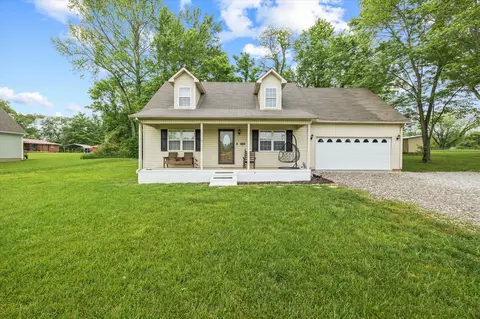 420 Buffalo Valley Rd, Baxter, TN 38544
