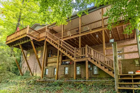 202 E Cove Dr, Greenback, TN 37742 photo 6