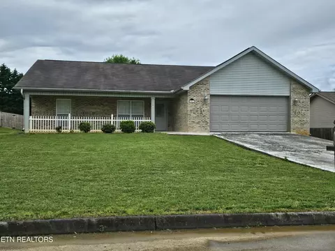 2811 June Bug Way, Maryville, TN 37803