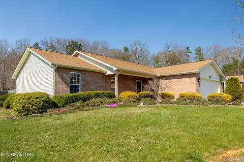 107 Firefly Ln, Maryville, TN 37803