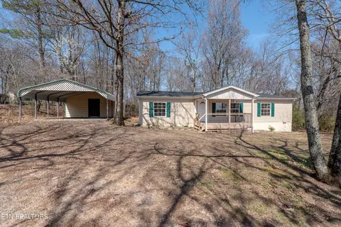 225 W Meadows Ln, Cleveland, TN 37312