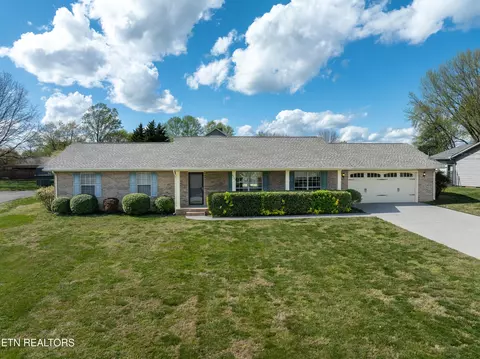 1707 Linda Ln, Maryville, TN 37803