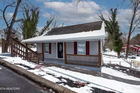 115 Marion St, Maryville, TN 37804