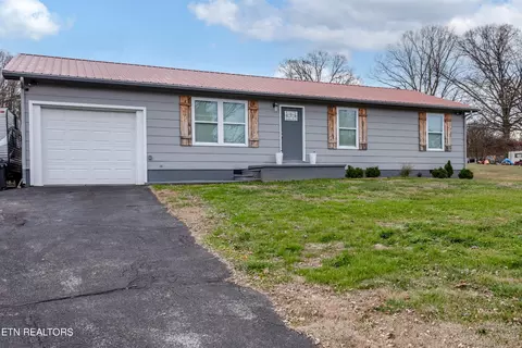 549 Russell Rd, Rockford, TN 37853