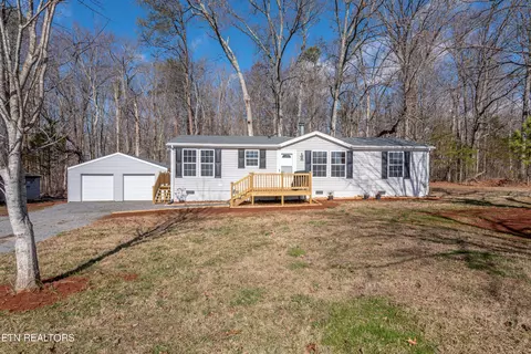 124 Williamsburg Dr, Madisonville, TN 37354