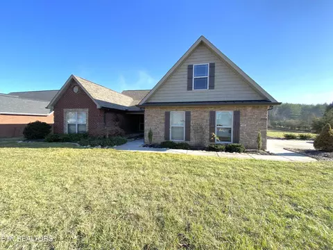 2034 Emma Ln, Maryville, TN 37803
