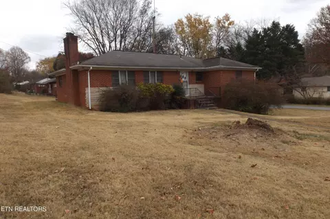 602 Cardinal St, Maryville, TN 37803