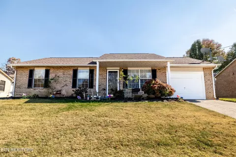4524 Hooks Ln, Knoxville, TN 37938