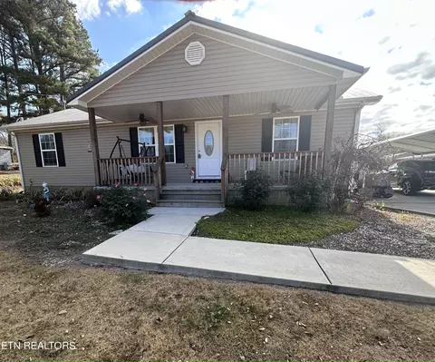 84 College St, Vonore, TN 37885