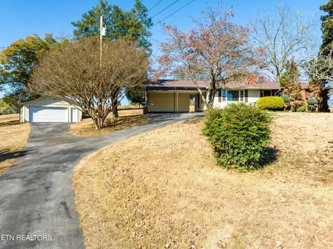 5890 Loudon Ridge Rd, Lenoir City, TN 37771