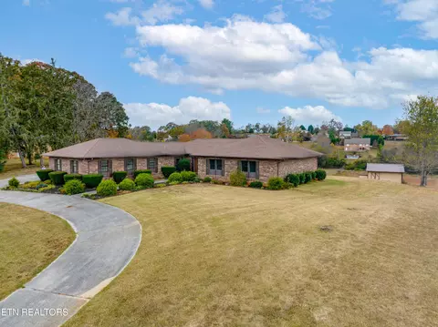455 Ward Dr, Maryville, TN 37801