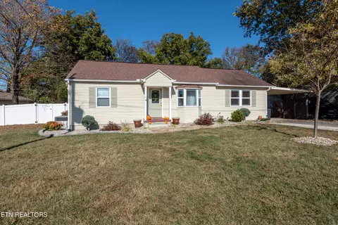 108 Broadway Church St, Maryville, TN 37804