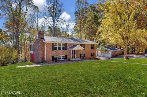 3236 Shagbark Rd, Powell, TN 37849