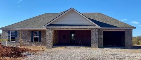 1721 Millstone Dr, Maryville, TN 37803