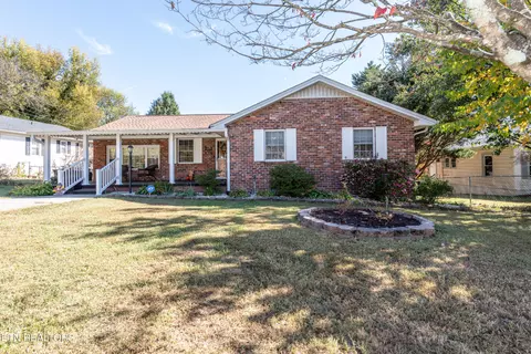3304 Gillenwater Dr, Knoxville, TN 37917