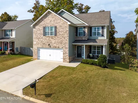 2016 Mahogany Wood Tr, Knoxville, TN 37920