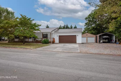 1936 Colonial Cir, Maryville, TN 37803