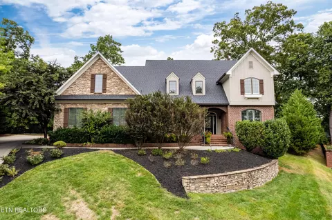 1304 Selby Ln, Knoxville, TN 37922