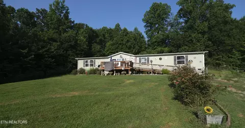 378 Countryside Ln, Madisonville, TN 37354