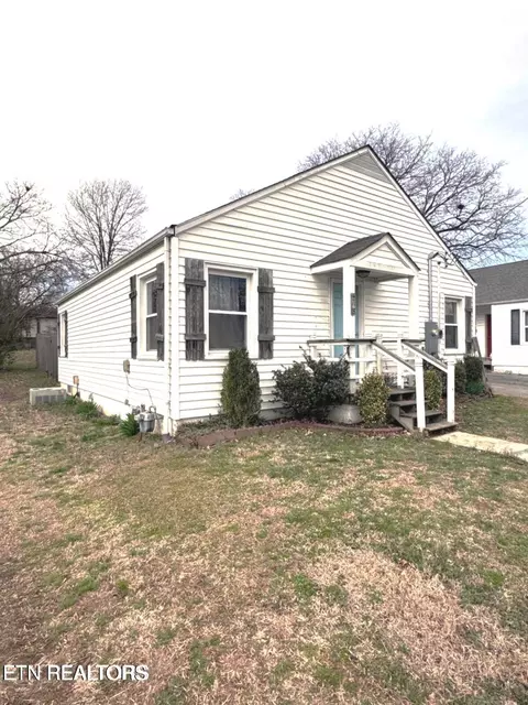 105 N Magnolia St, Maryville, TN 37801