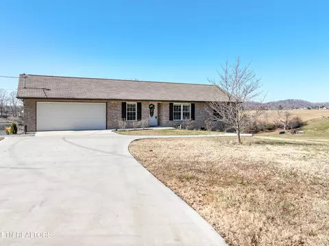 413 Hinkle Rd, Seymour, TN 37865