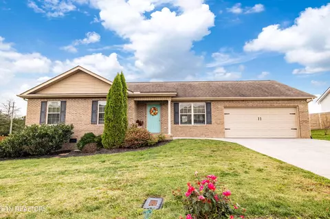 5340 Golden Eagle Ln, Corryton, TN 37721