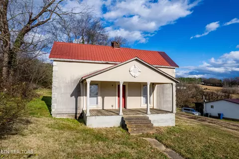 271 Trigonia Rd, Maryville, TN 37801