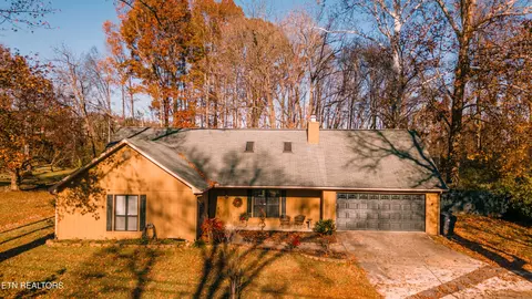 7013 Yorkshire Dr, Knoxville, TN 37909