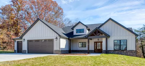 734 Lake Vista Dr, Friendsville, TN 37737