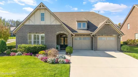 651 Briarstone Ln, Knoxville, TN 37934
