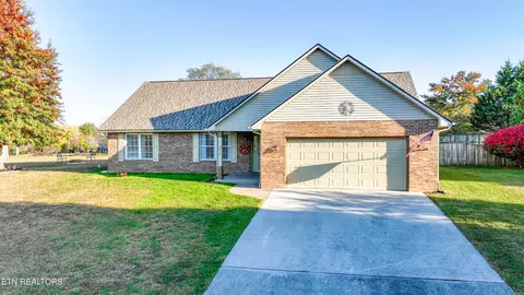 2318 Dublin Dr, Maryville, TN 37803