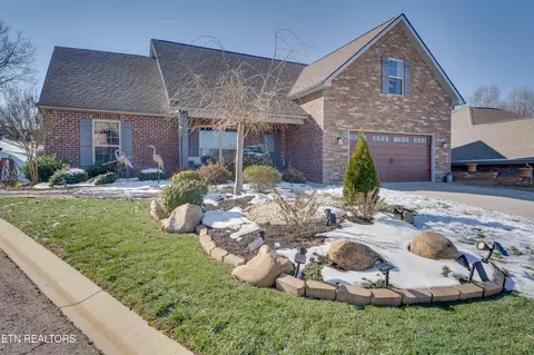 1252 Conner Ln, Lenoir City, TN 37772