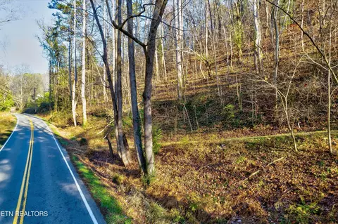 3928 Montvale Rd, Maryville, TN 37803