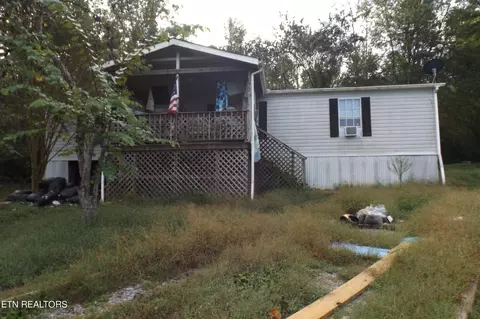 929 Newman Dr, Friendsville, TN 37737