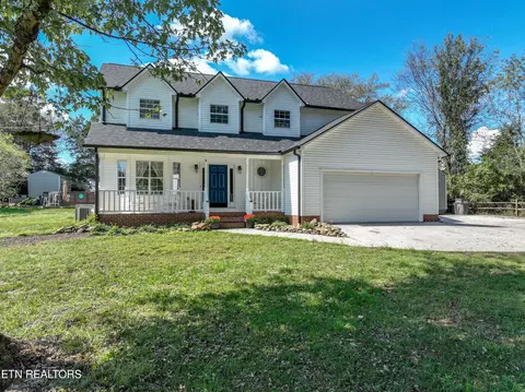 1527 Bluebird Ln, Maryville, TN 37803
