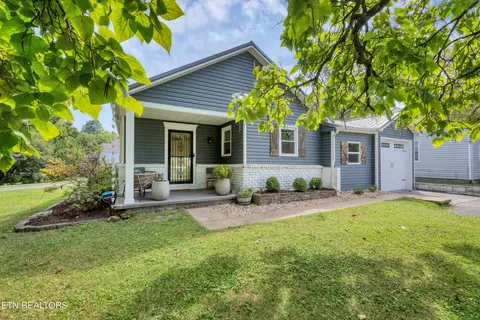 208 Tobler Ln, Knoxville, TN 37919