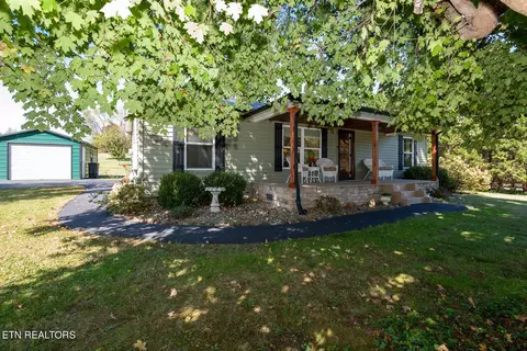 2828 Ellejoy Rd, Walland, TN 37886