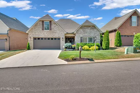 2305 Torrey Pines Drive Dr, Maryville, TN 37801