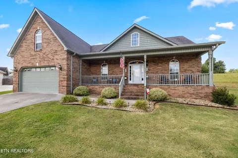 306 Cranfield Dr, Maryville, TN 37801