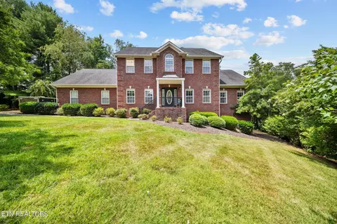 2357 Monticello Dr, Maryville, TN 37803