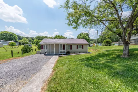 1808 Brook Ave, Maryville, TN 37801