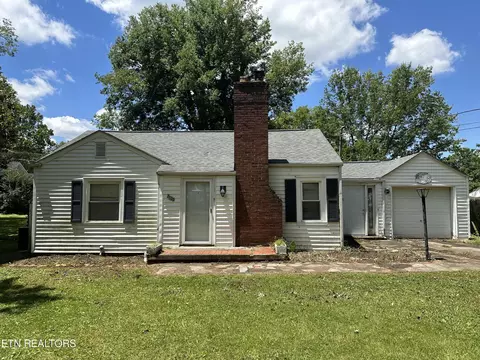 2625 Orton Dr, Maryville, TN 37804