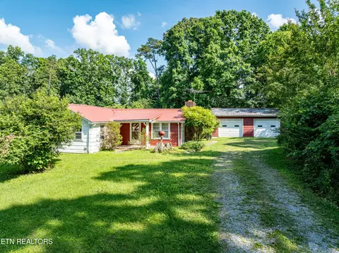 1722 Calderwood Hwy, Maryville, TN 37801