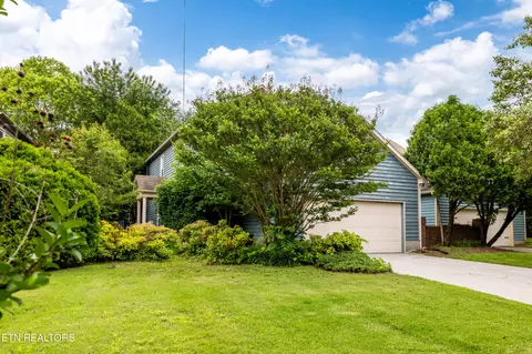 1508 Secretariat Blvd, Knoxville, TN 37931