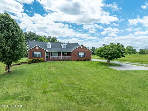 2615 Wilkinson Pike, Maryville, TN 37803