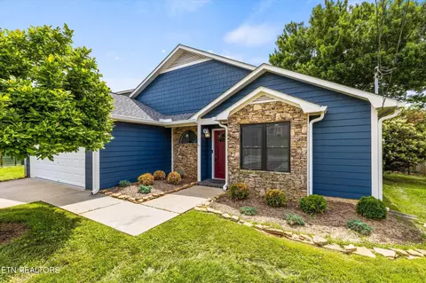 10918 Harbour Park Ln, Knoxville, TN 37934