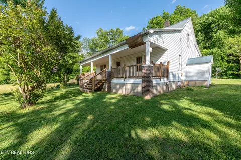 2116 Calderwood Hwy, Maryville, TN 37801