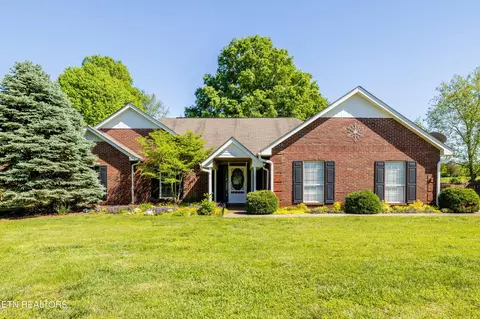 2312 Portland Dr, Maryville, TN 37803